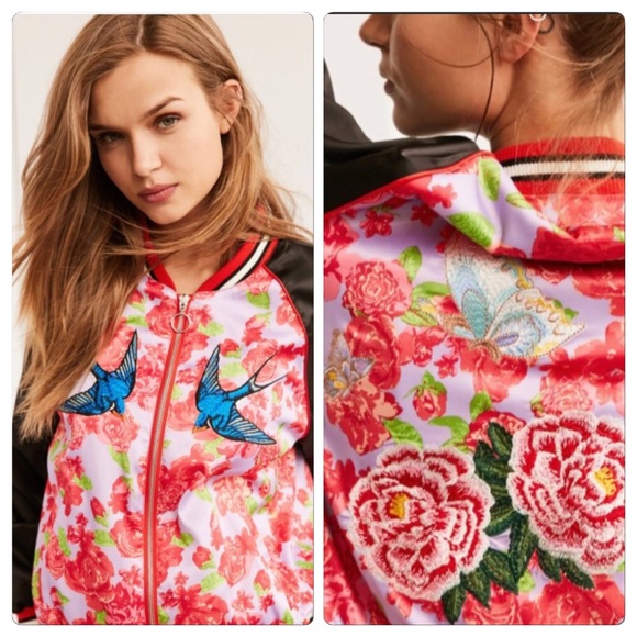 Urban outfitters embroidered bomber XS - Picture 4 of 4